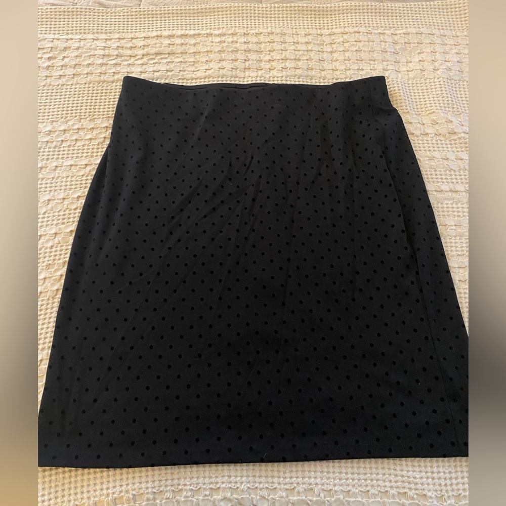 Old navy black dot skirt.